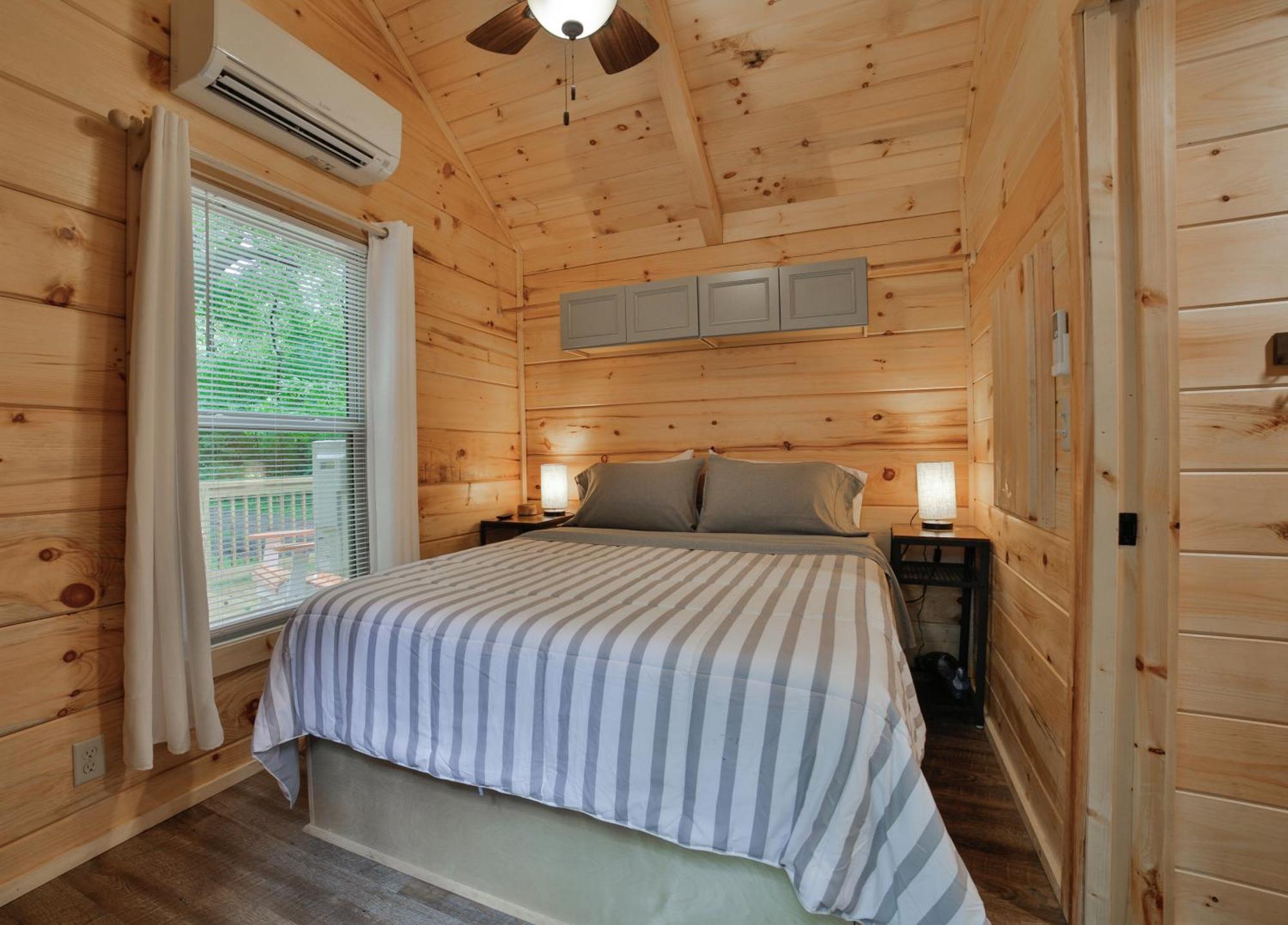 Lena Cabin Wooded Tiny Cabin - Hot Tub Chattanooga Bagian luar foto